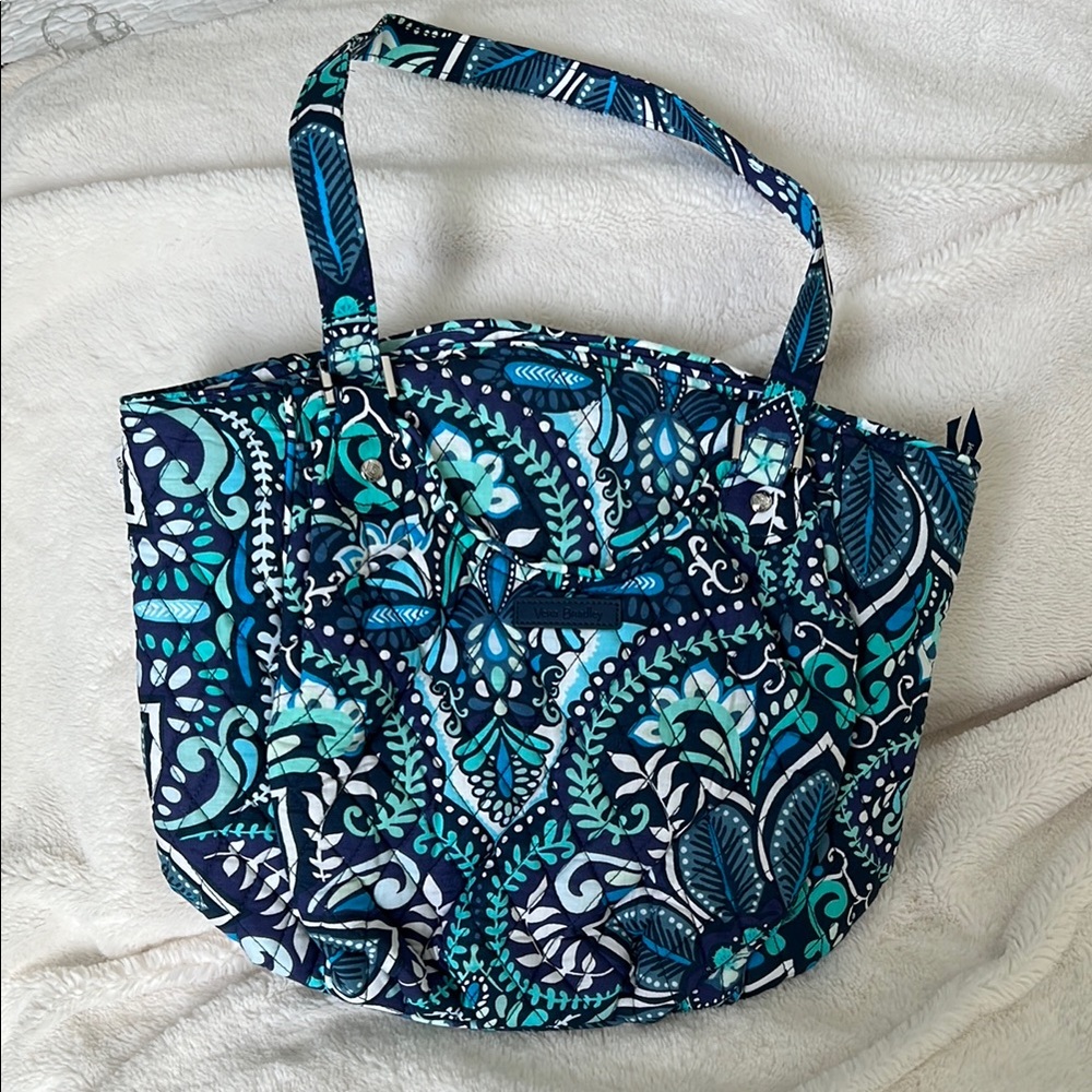 Vera Bradley Glenna Blue Island Medallion